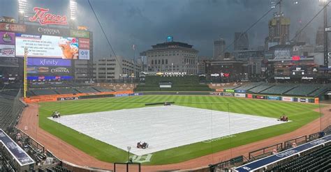 why is the tigers game delayed today